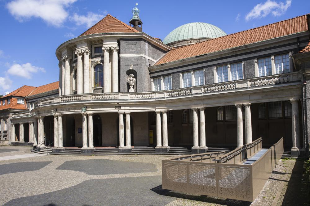 university hamburg photo 1