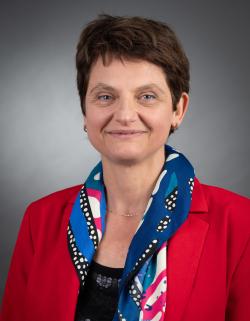 stela raytcheva